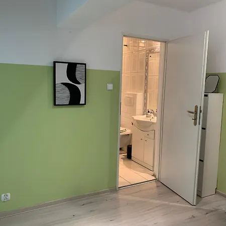 Bright And Spacious *