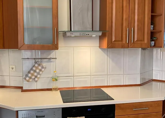 Bright And Spacious דירה