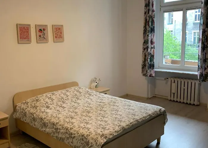 דירה Bright And Spacious *